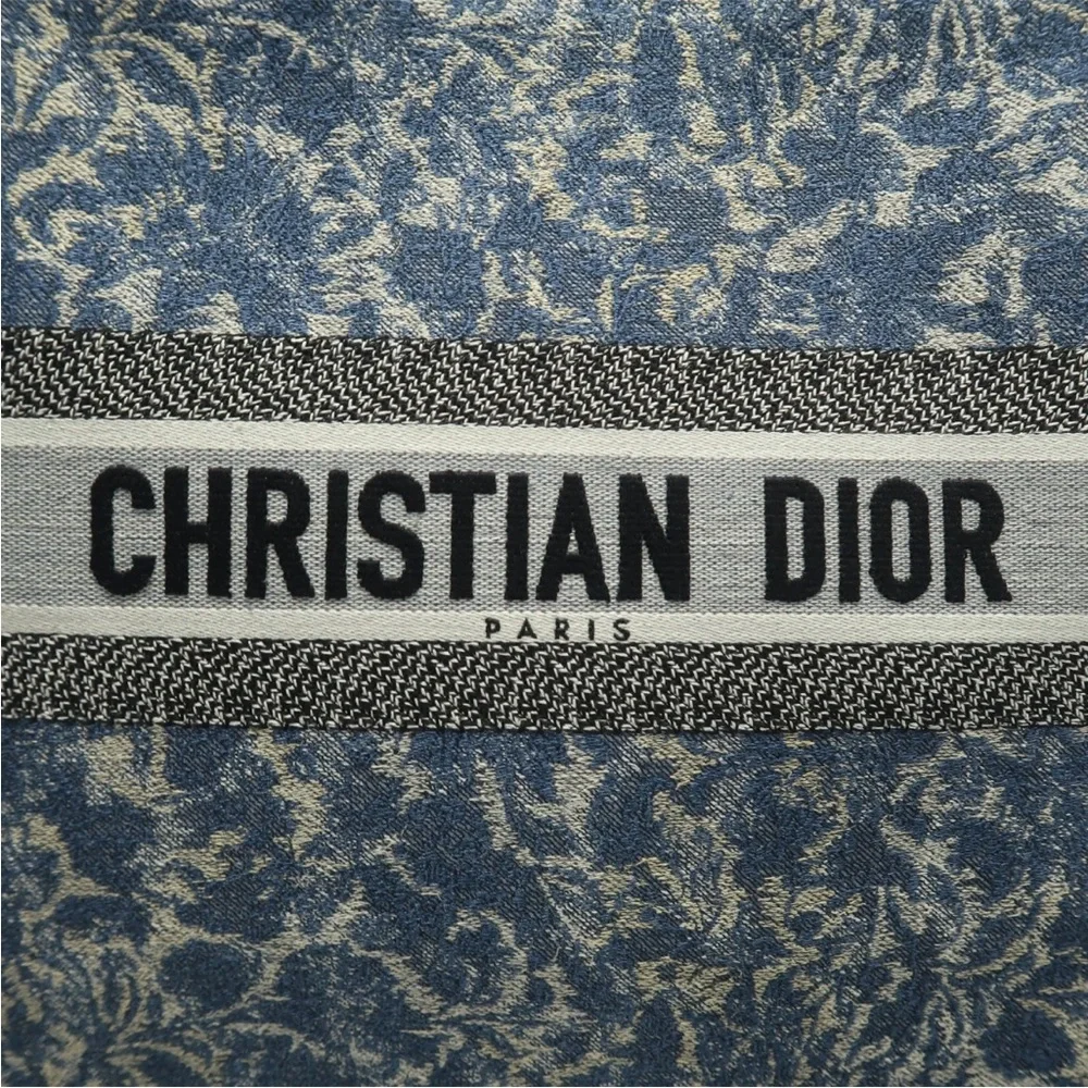 Dior Floral Blue Tote Bag - Picture 8 of 15